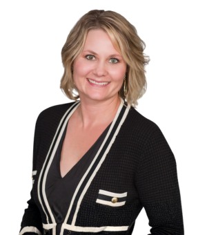 JUSTINE HOFF bio image and link